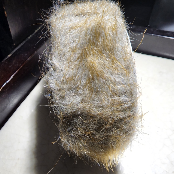 Vintage Faux fur fuzzy bangle bracelet - Picture 7 of 7